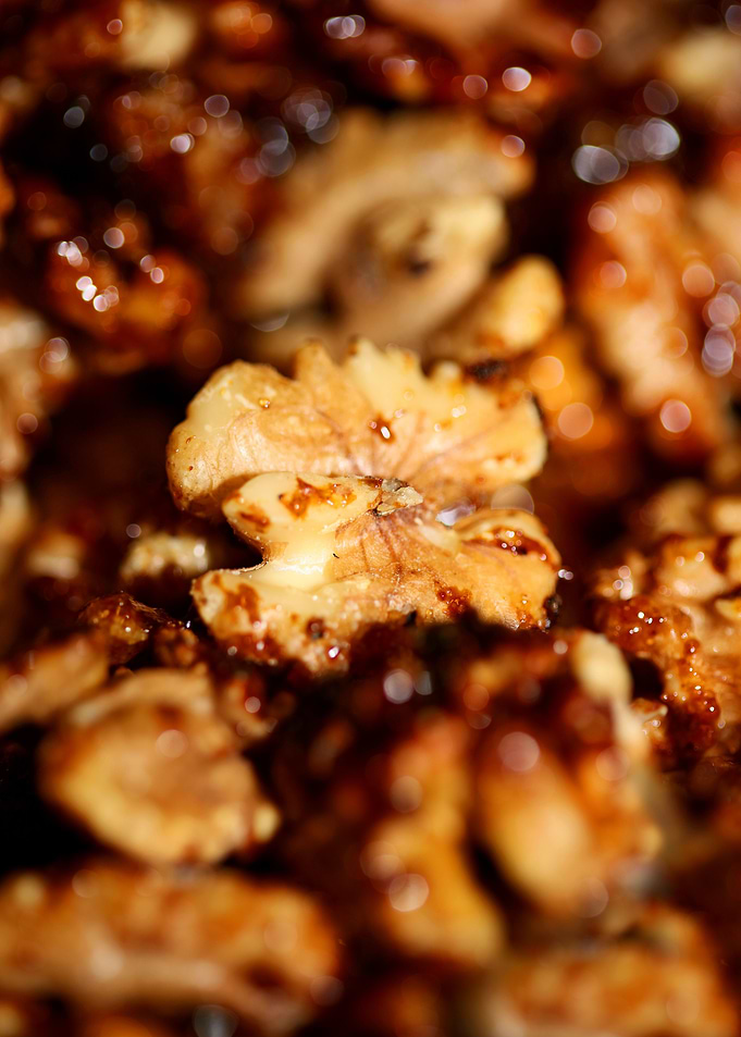 Caramelized nuts macro