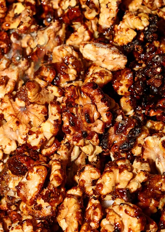 Caramelized nuts macro