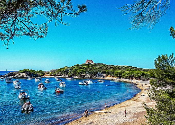 Sand beach at Porquerolles