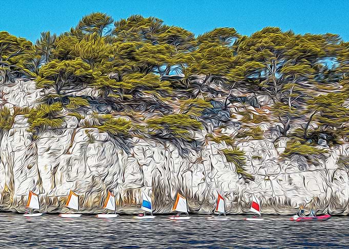 Sailing in a Calanque