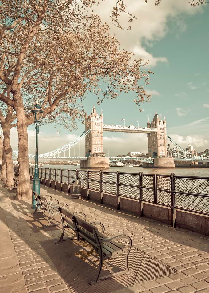 LONDON Thames Riverside