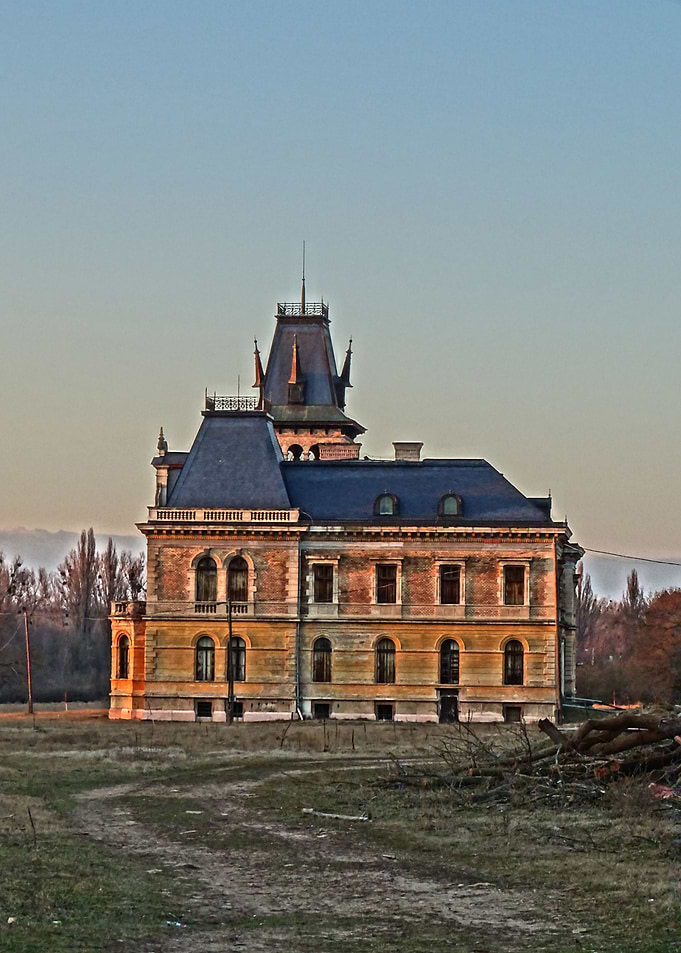 Urbex castle