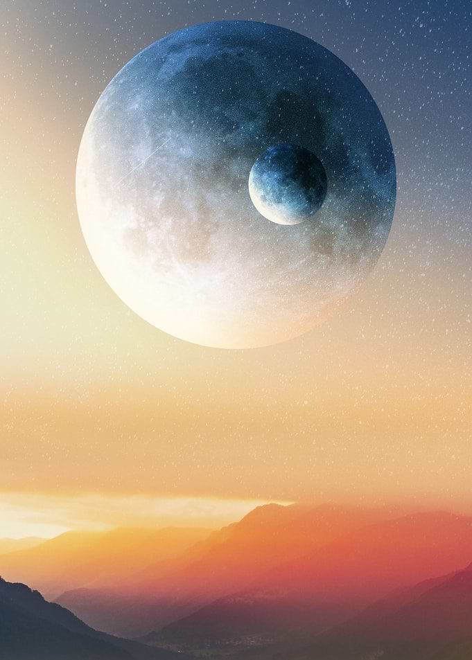 2 Moons