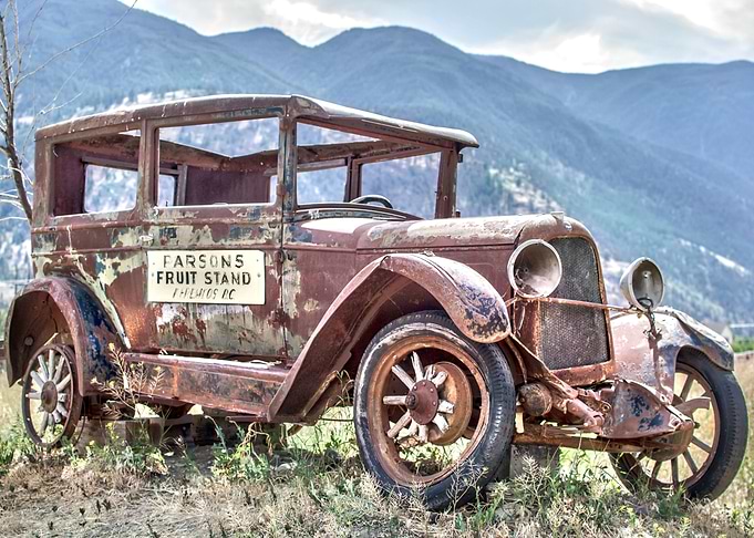 Rusting car wreck