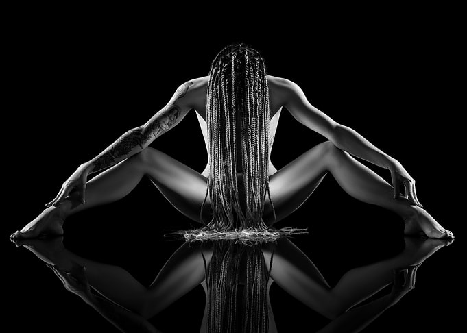 Nude woman bodyscape 74