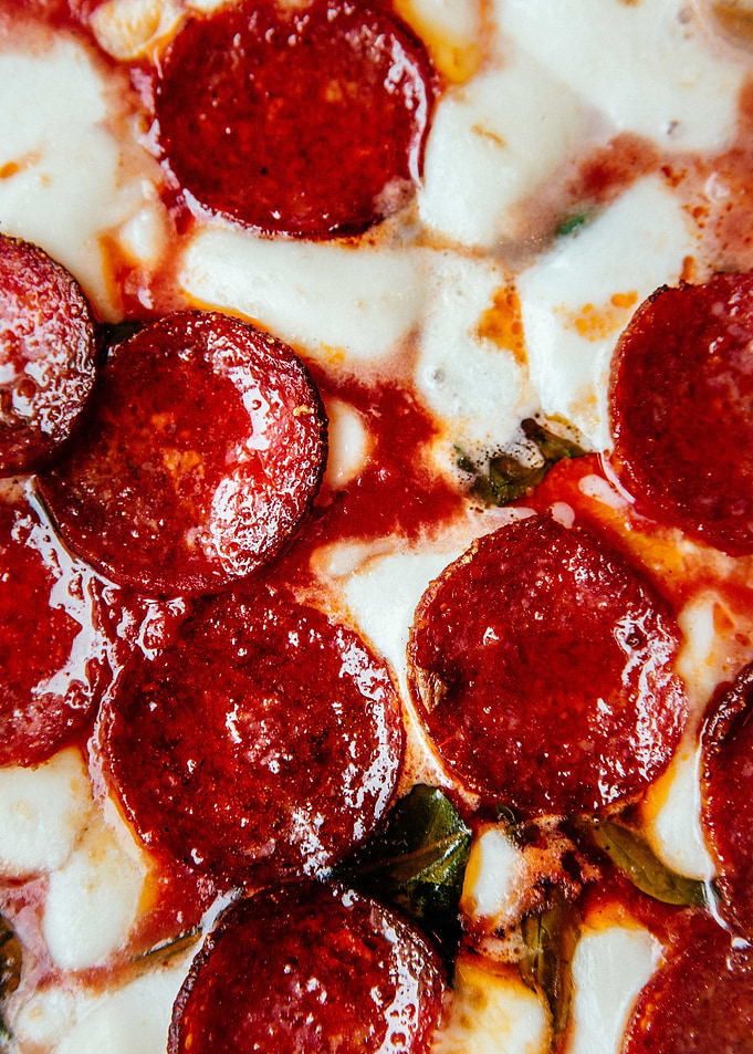 Cheesy pepperoni pizza