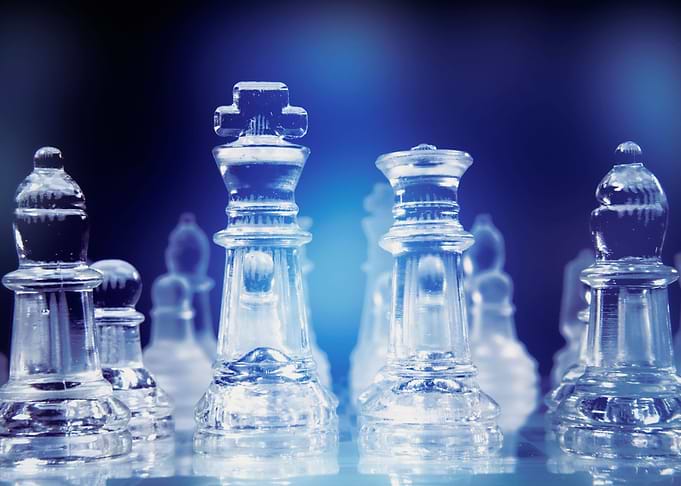 Chess pieces king queen bl