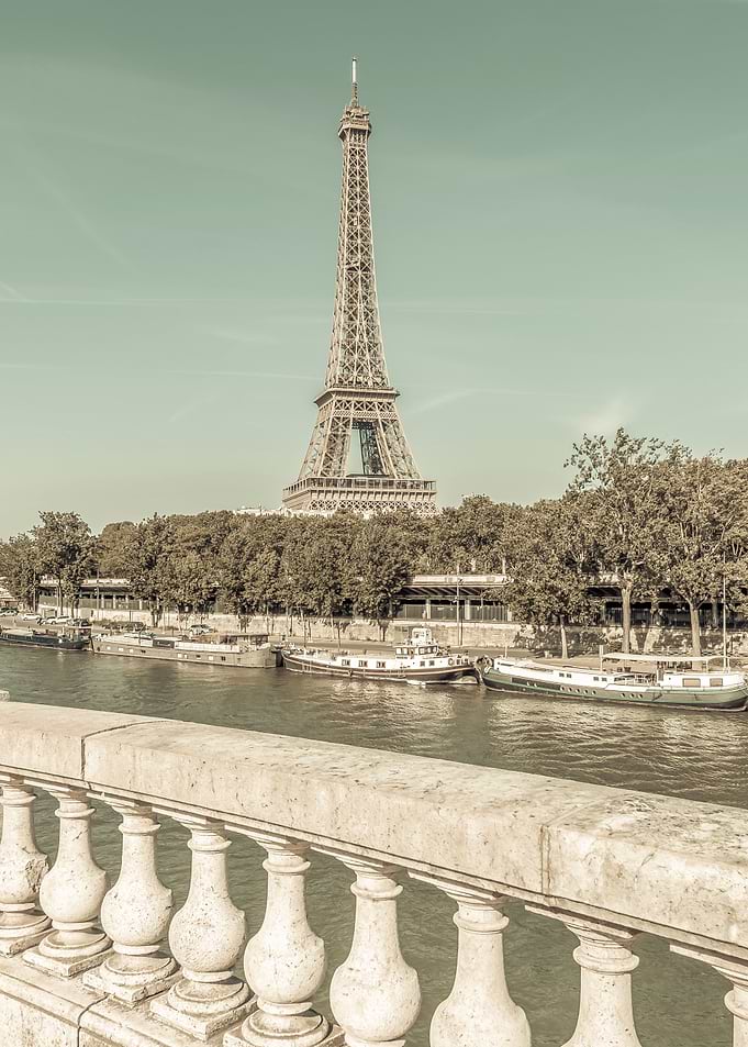PARIS Seine Riverside