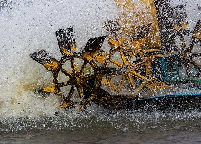 Aerating the water