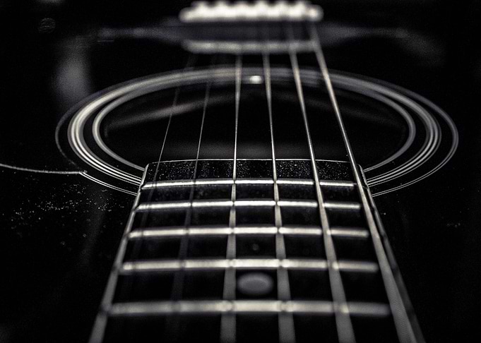 Black Strings