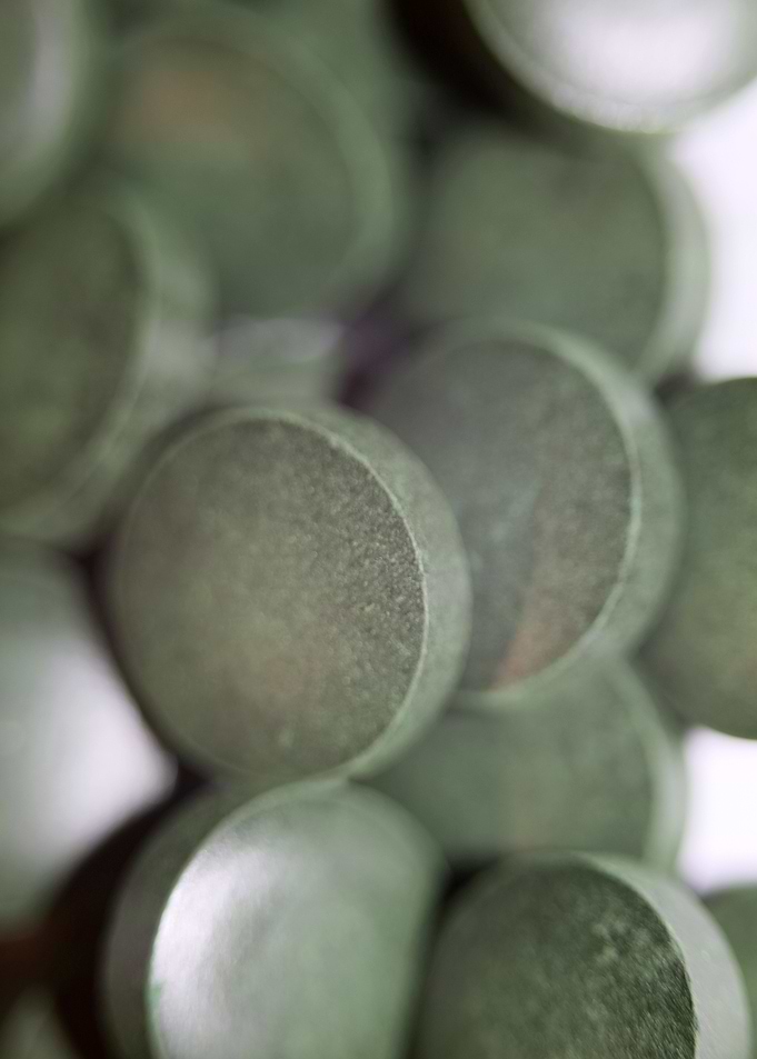 Spirulina platensis pills
