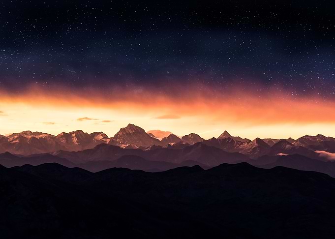 Night mountain chain