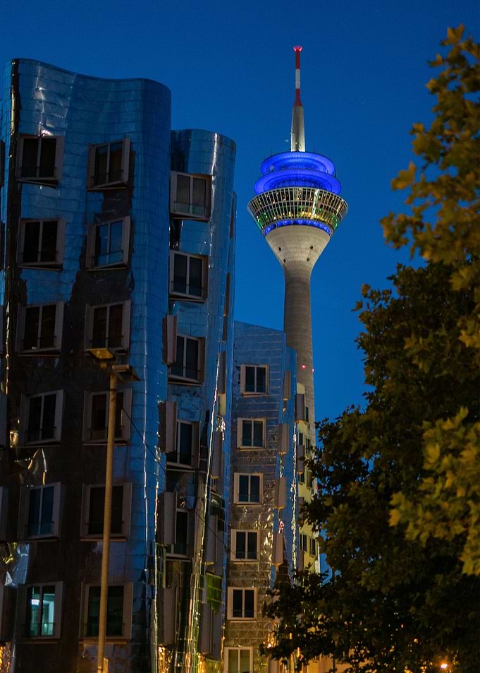 Rheinturm Dus
