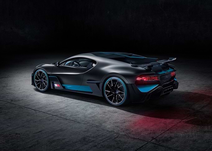 Bugatti Divo Side Above