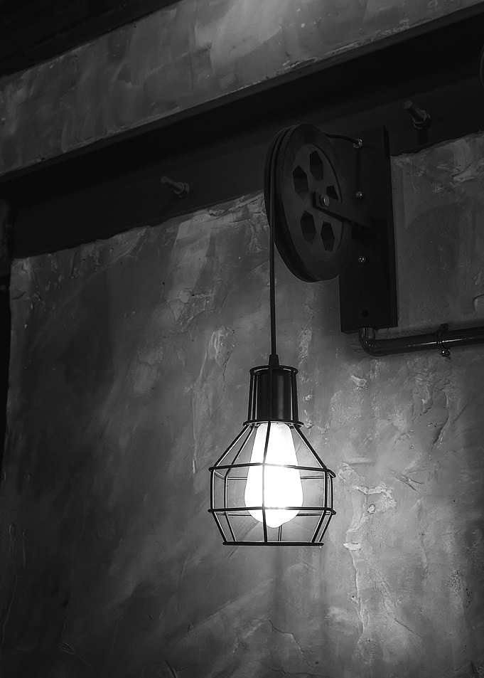Lamp Light In London Pub