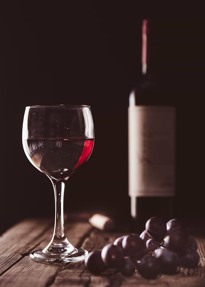 A glass of Red Please