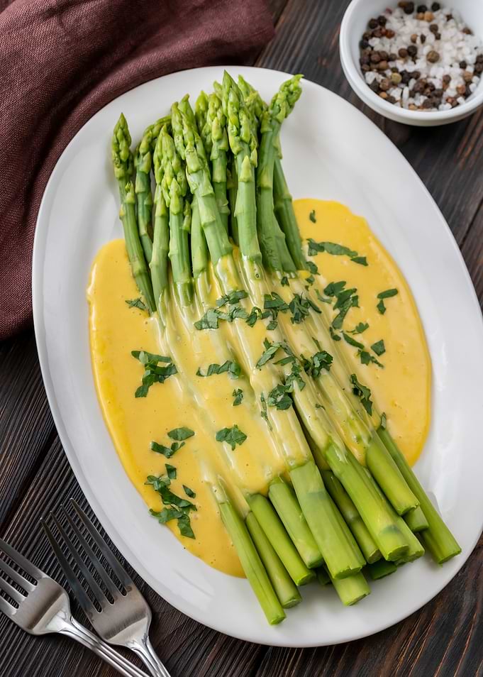 Cooked asparagus