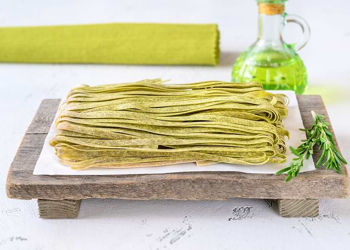 Spinach fettuccine
