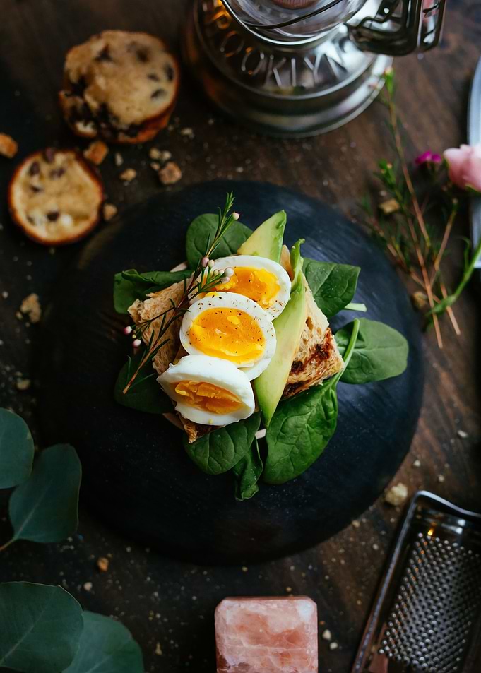 egg toast breakfast