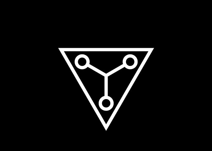 Minimalist Geometric Glyph