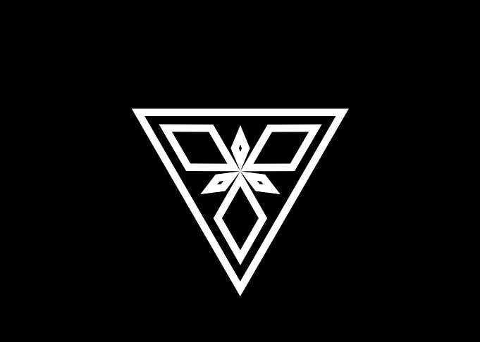 Minimalist Geometric Glyph