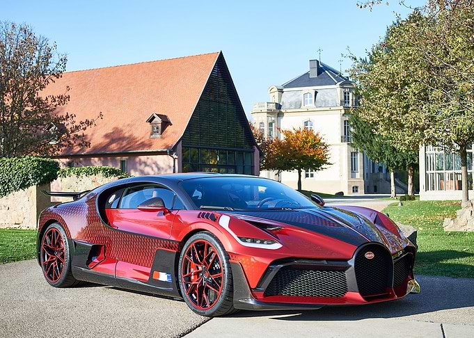 Bugatti divo lady bug 2021