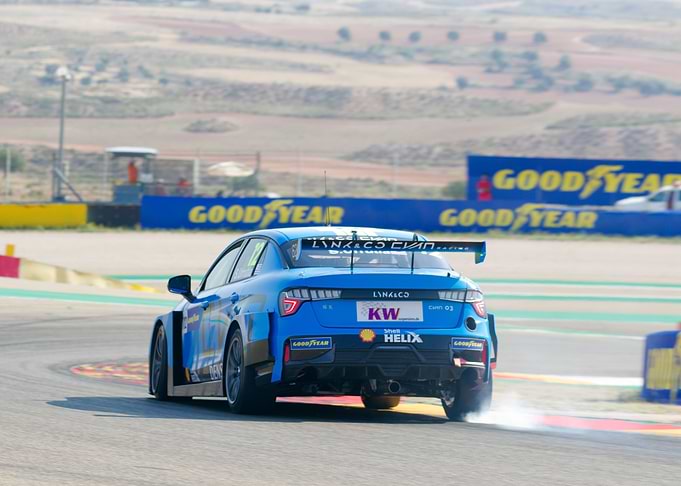 Urrutia Late Break
