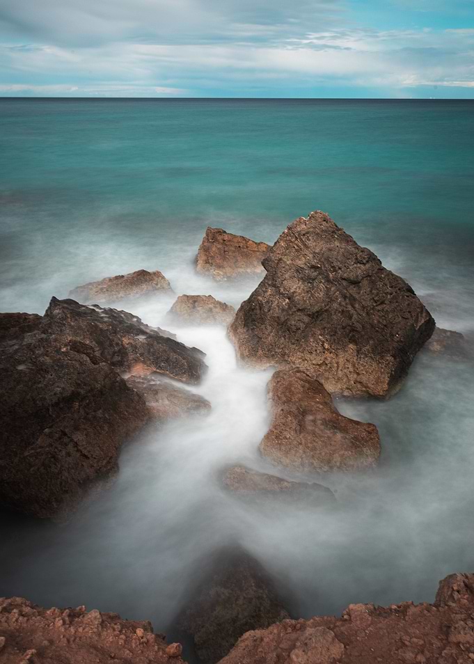 Sea waves