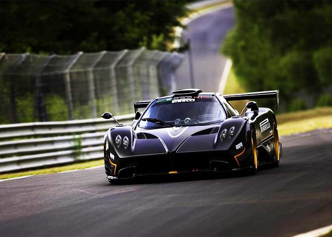 Pagani Zonda R