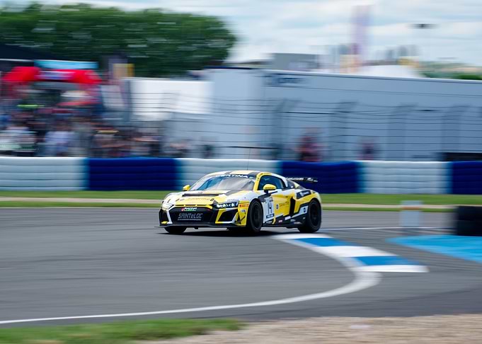 Audi R8 GT4