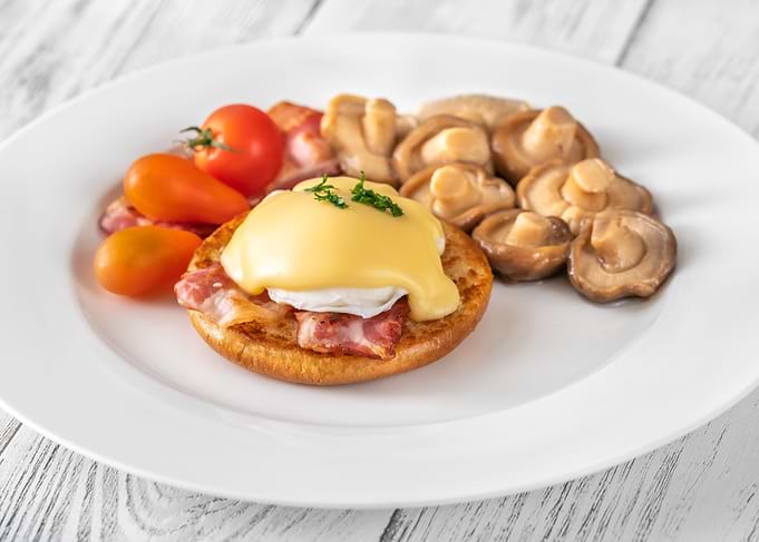 Eggs Benedict with bacon