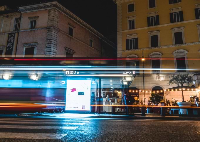 Night speed car movement