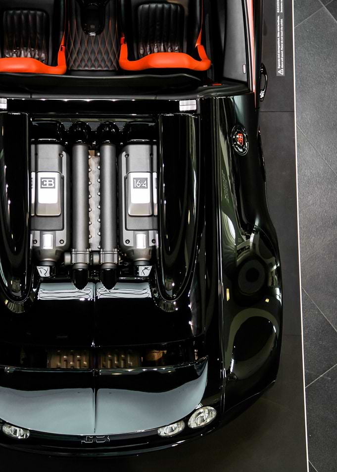 Bugatti Engine
