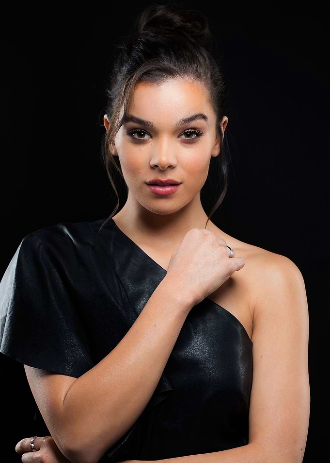 Hailee Steinfeld