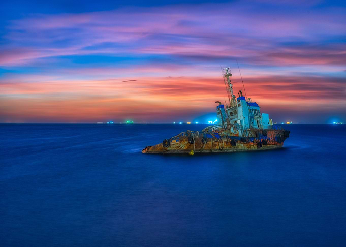 lonely ship