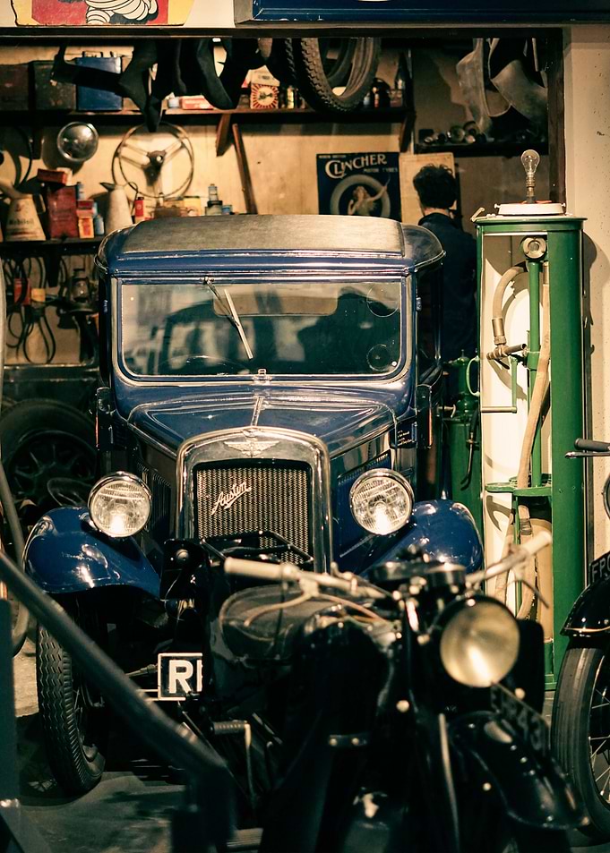 Mechanics garage