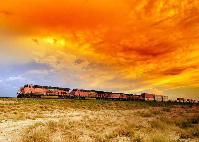 Scenic travelling by rail