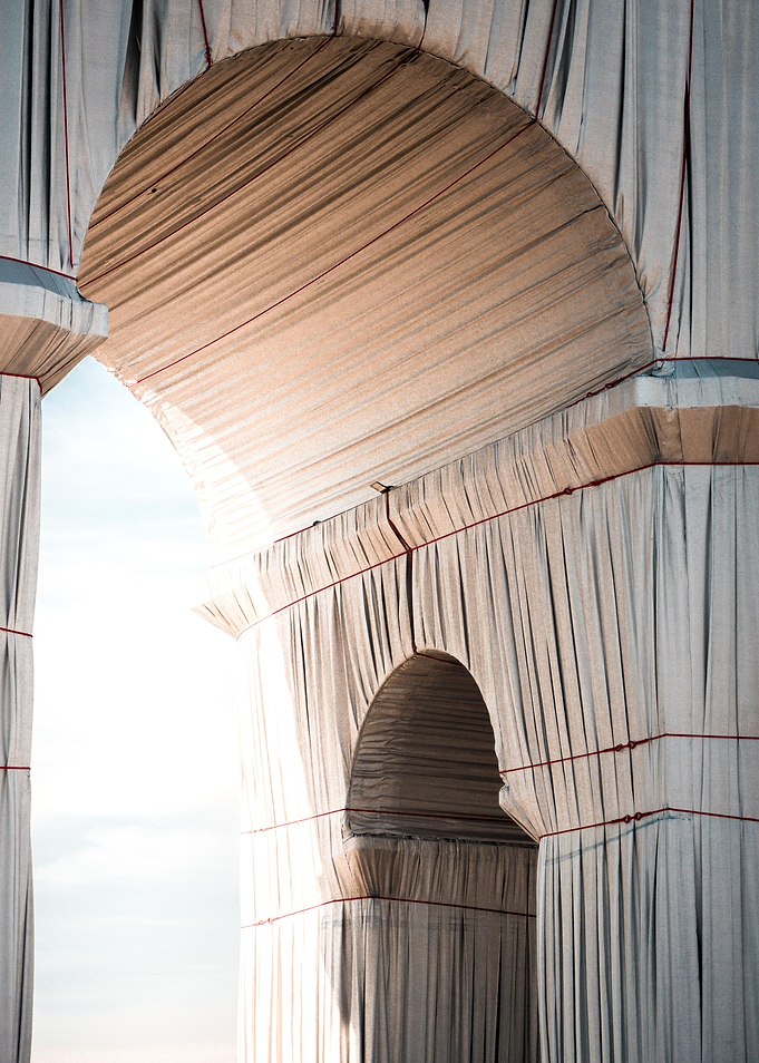 Wrapped triumphal arch