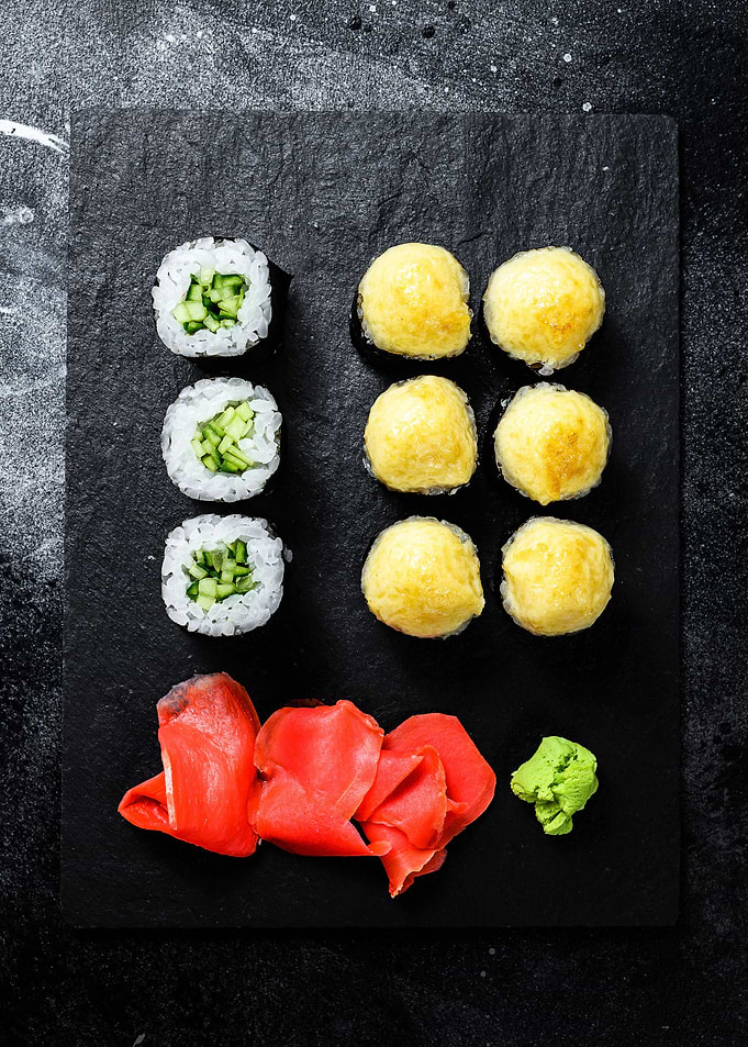 Sushi rolls with cucumber