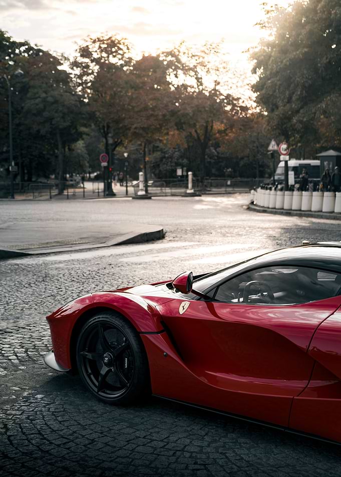Red Ferrari 812 GTS