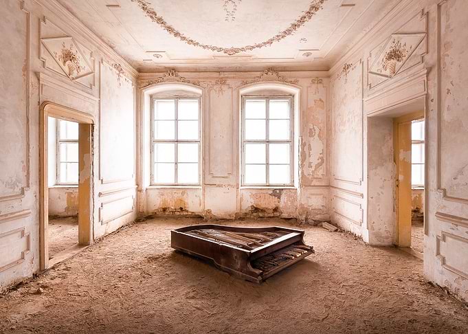 Piano on the Ground