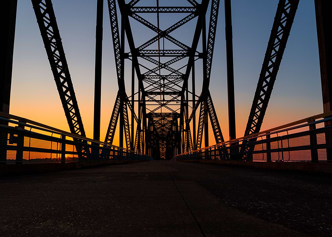 Chain of rocks bridge