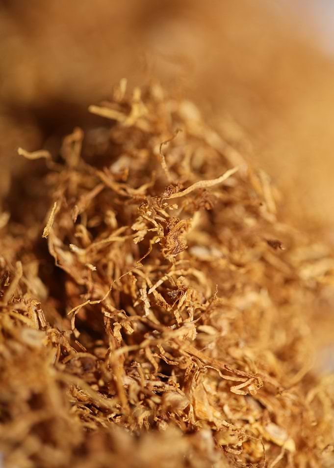 Albanian rolling tobacco