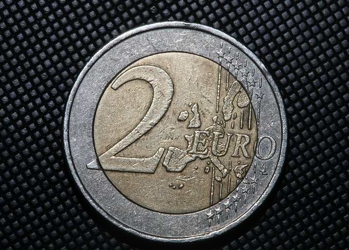 European 2 euro coin macro