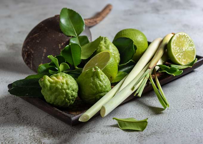 limes and lemon gras