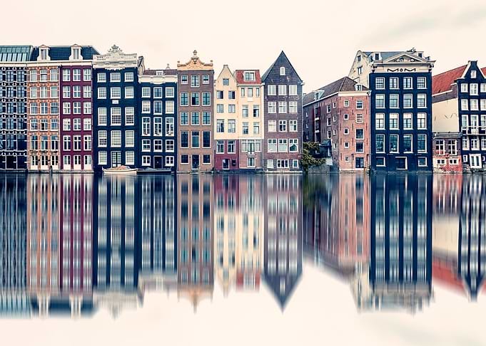 Damrak Architecture