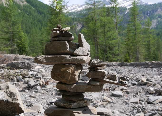Equilibre de pierre