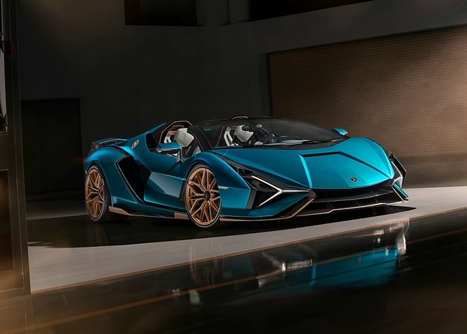 Lamborghini Sian Front
