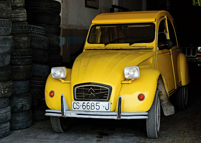Yellow Citroen 2 CV