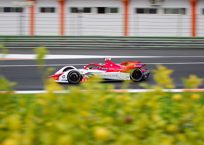 Dragon Racing